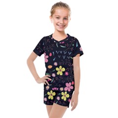 Foliage Pattern Beautiful Aesthetic Secret Garden Kids  Mesh T-shirt And Shorts Set