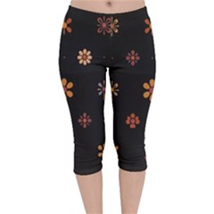 Minimalist Pattern With Simple Lines,flower And Shapes, Creating A Clean And Modern Velvet Capri Leggings 