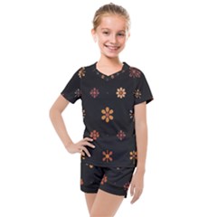 Minimalist Pattern With Simple Lines,flower And Shapes, Creating A Clean And Modern Kids  Mesh T-shirt And Shorts Set