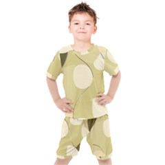 Minimalist Pattern With Simple Lines And Shapes, Creating A Clean And Modern Aesthetic 01 Kids  T-shirt And Shorts Set