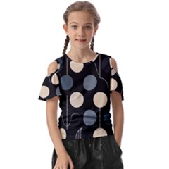 A Minimalist Pattern With Simple Lines And Shapes, Creating A Clean And Modern Aesthetic 03 Kids  Butterfly Cutout T-shirt