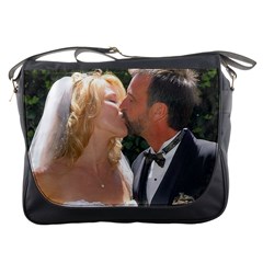 Handbag Wedding Kiss   Copy Messenger Bag by tammystotesandtreasures