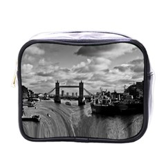 River Thames Waterfall Single-sided Cosmetic Case by Londonimages