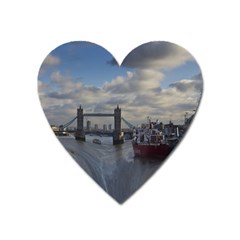 Thames Waterfall Color Large Sticker Magnet (heart)