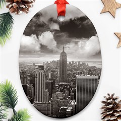 New York, Usa Oval Ornament (two Sides)