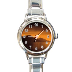 Waterscape, Switzerland Classic Elegant Ladies Watch (Round)