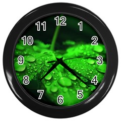 Waterdrops Wall Clock (black)