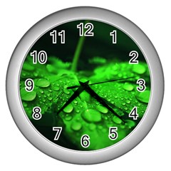 Waterdrops Wall Clock (silver) by Siebenhuehner