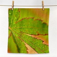 Leaf Face Towel by Siebenhuehner