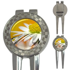 Daisy With Drops Golf Pitchfork & Ball Marker by Siebenhuehner