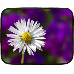 Daisy Mini Fleece Blanket (two Sided) by Siebenhuehner