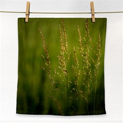 Grass Face Towel by Siebenhuehner