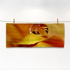 Drops Hand Towel by Siebenhuehner