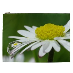 Daisy With Drops Cosmetic Bag (xxl) by Siebenhuehner