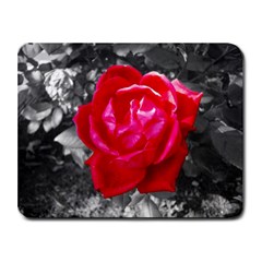 Red Rose Small Mouse Pad (rectangle)