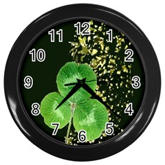 Clover Wall Clock (black) by Rbrendes