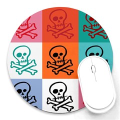 Skull 8  Mouse Pad (round) by Siebenhuehner