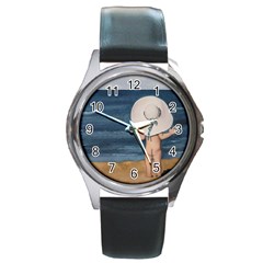 Mom s White Hat Round Leather Watch (silver Rim)