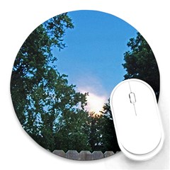 Coming Sunset Accented Edges 8  Mouse Pad (round)