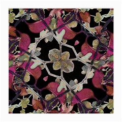 Floral Arabesque Decorative Artwork Glasses Cloth (medium)