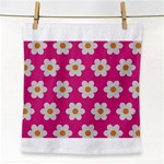 Daisies Face Towel Front