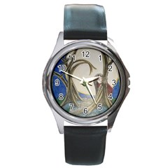 Beware Of Strangers (2) Round Leather Watch (silver Rim)