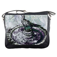 Bird Fountain 2 Messenger Bag