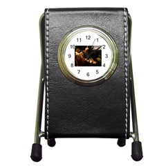 Abraham Stationery Holder Clock by RembrandtRowe