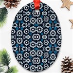 Floral Print Seamless Pattern in Cold Tones  Oval Ornament (Two Sides) Front