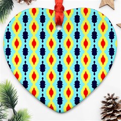 Yellow Chains Pattern Ornament (heart)