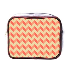 Modern Retro Chevron Patchwork Pattern Mini Travel Toiletry Bag (one Side)