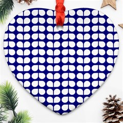 Blue And White Leaf Pattern Heart Ornament (two Sides)