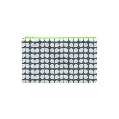 Gray And White Leaf Pattern Cosmetic Bag (xs)