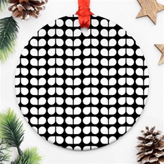 Black And White Leaf Pattern Round Ornament