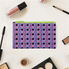 Cute Floral Pattern Cosmetic Bag (xs)