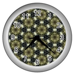 Faux Animal Print Pattern Wall Clock (silver)