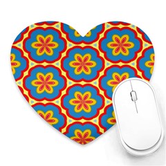 Floral Pattern Heart Mousepad