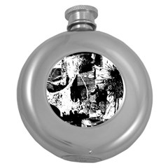 Grunge Skull Hip Flask (round) by ArtistRoseanneJones