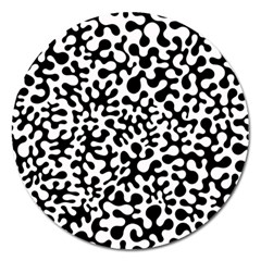 Black And White Blots Magnet 5  (round) by KirstenStar