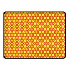 Cute Pretty Elegant Pattern Fleece Blanket (small)