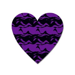 Mauve Black Waves Magnet (heart)