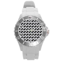 Modern Retro Chevron Patchwork Pattern  Round Plastic Sport Watch (l)