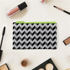 Modern Retro Chevron Patchwork Pattern  Cosmetic Bag (xs)