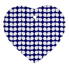 Blue And White Leaf Pattern Ornament (Heart) 