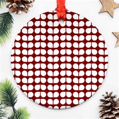 Red And White Leaf Pattern Ornament (round) 