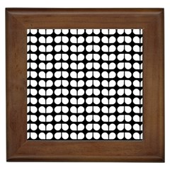 Black And White Leaf Pattern Framed Tiles