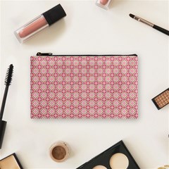 Cute Seamless Tile Pattern Gifts Cosmetic Bag (small)  by GardenOfOphir