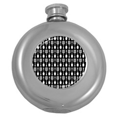 Black And White Spatula Spoon Pattern Round Hip Flask (5 Oz)