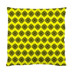 Abstract Knot Geometric Tile Pattern Standard Cushion Case (one Side) 