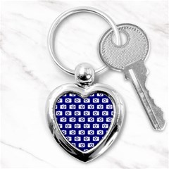 Modern Chic Vector Camera Illustration Pattern Key Chains (heart) 